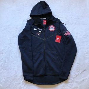 usa nike tech fleece